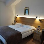  Foto von Doppelzimmer, Dusche, WC, Bergseite