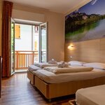 Foto Dvojlůžkový pokoj, sprcha, WC, směrem k horám