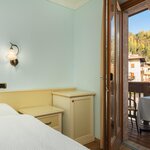  Фото 2-местный номер, душ, туалет