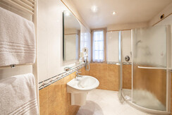 camera-210-bagno copia