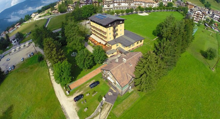 Rech-Hof Sayonara - 3.000m² Proprietà | © Rech-Hof Sayonara