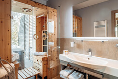 GARDEN CON JACUZZI E SAUNA - Hotel Villa Madruzzo 