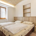 Foto Dvojlůžkový pokoj, sprcha, směrem k horám