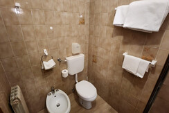 d58b6fe3-1fb6-4b4a-8d19-704e67b40ef6