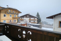 e9ed5da3-1438-4f6d-8b02-c4f90bf9de37