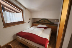 6dff1c82-76f7-4e6e-a30c-d8f4c133f2e3