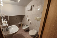 631cb05b-76f4-4dab-8da1-dcabd36b00b4