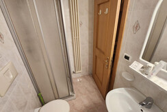 c2786fdf-bd0e-4a72-acde-954931095ec6