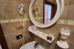 63bfee76-48d3-46a4-82d3-25fc169112aa