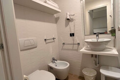 image00105per sitook