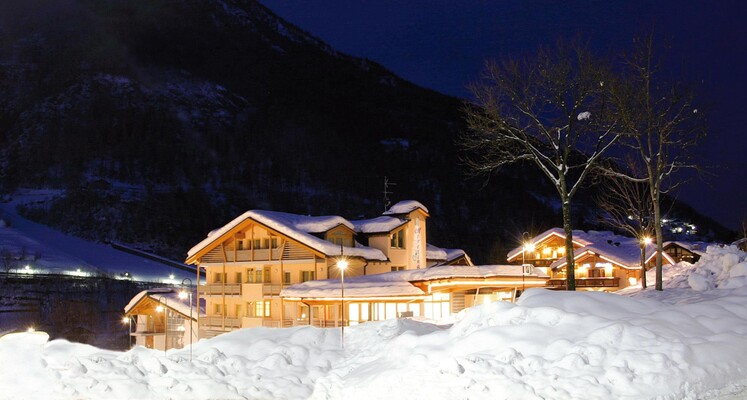 664805_497039036995285_1998884785_o