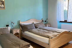 7F85C232-C01B-47FB-8F54-6584C3D87608