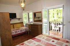 room east side, 2nd fllor b