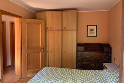 F3F25D07-67A2-4652-B1E4-0DCFB39676E5