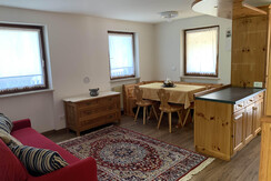 D80F0E0A-0B33-468A-9CBC-46980A867A5F