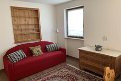 F8EADDC4-1A23-4838-8548-8AD3EE2CE6B0