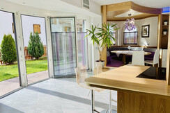 D1513FFD-EAAC-4E71-BCC4-231BA71502C5