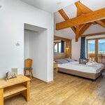  Foto von Alpina  Family