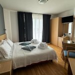 Foto di Comfort Doppia vista lago laterale NON RIMBORSABIL