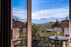 received_327330238705817 (3)