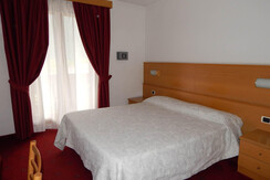 1. Camera matrimoniale/doppia