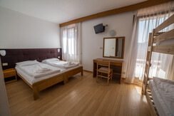 Classic 4-bedded room