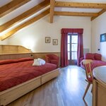  Фото Полулюкс, душ, туалет, с видом на сад