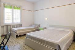 camera 1 secondo piano