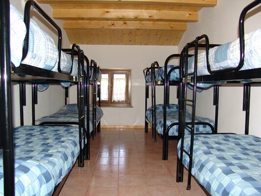 Rifugio Pompeo Scalorbi camerata