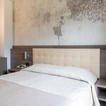  Foto von Doppelzimmer, Bad, WC, neuwertig