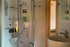 DEBDED82-7B23-498E-802A-376D587B460A