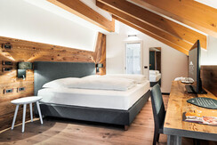 Rene_20240617_MattiaRizzi__MR30695_310_LowRes