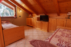 Cucina con soggiorno