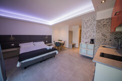 Residence Cristine - Riva del Garda - Lake View 01