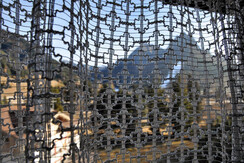 Vista dalla finestra, montagne Cima 11 e Cima 12