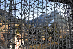 Vista dalla finestra, montagne Cima 11 e Cima 12