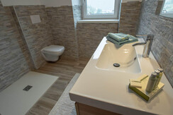 bagno app.2 (1 of 1)