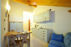 Appartamento 4/6 posti letto azzurro mansarda