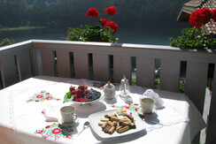 balcone vista lago Serraia