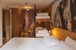 NRZbjqj887uxWU5qAnXhbwW4KNMSy7UsVTJQTKyf