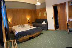 WhatsApp Image 2025-02-26 at 11.14.28 (5)