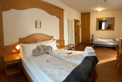 WhatsApp Image 2025-02-19 at 11.55.22 (4)