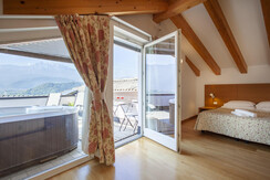 Hot_Romanda2022_18_bassa