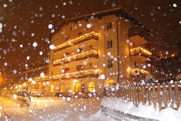 Hotel Rosalpina_esterno inverno