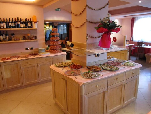 hotel-rosalpina-trentino-folgaria-buffet