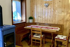 21431342-49F6-40B3-B875-8A06A91A691B