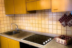 E11C1546-9F5F-446F-AFB3-9C5233D73A65