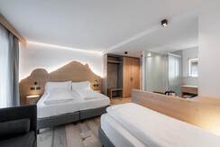 spires__MattiaRizzi_20250916__MR51888_LowRes