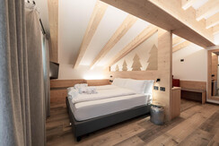 Spires_301_MattiaRizzi_20250915__MR50670_LowRes