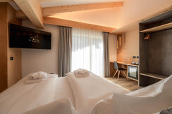 Spires_302_MattiaRizzi_20250915__MR50367_LowRes